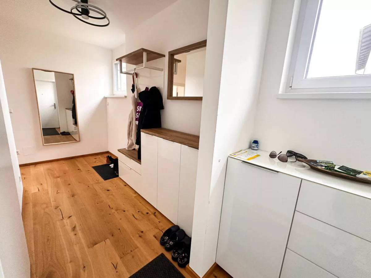 Eingangsbereich mit Garderobe