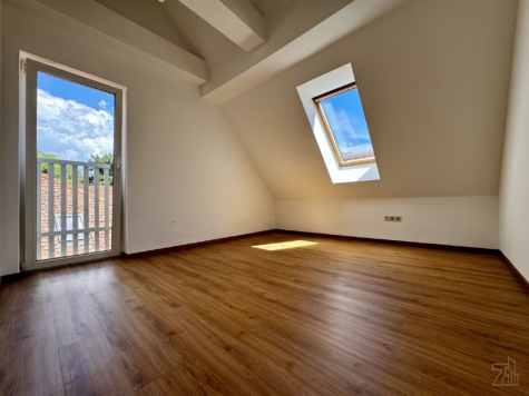 ~ Lichtdurchflutete 4-Zimmer-Dachgeschosswohnung in der Griesgasse 50, 8020 Graz, Dachgeschosswohnung