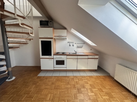 2-Zimmer Maisonettewohnung im Bezirk Lend und Schlossbergblick| mit Balkon im DG, 8020 Graz, Maisonettewohnung