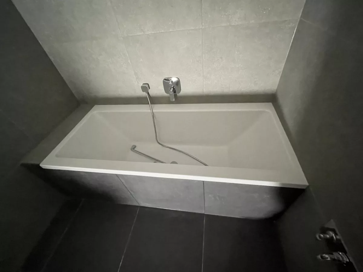 CARL 7 – Top 1 – Badewanne