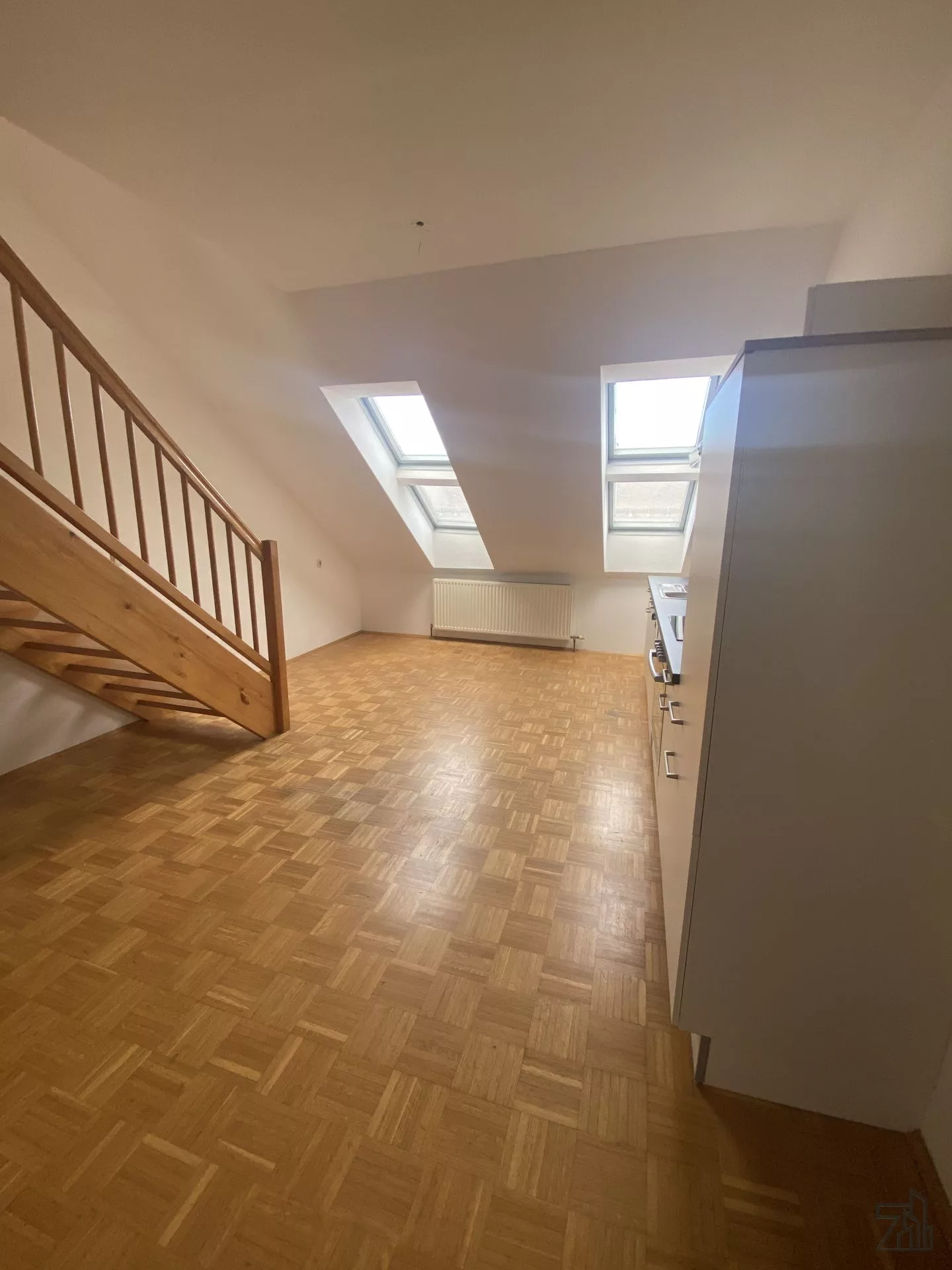 Dachgeschoss – Wohnbereich mit Treppe